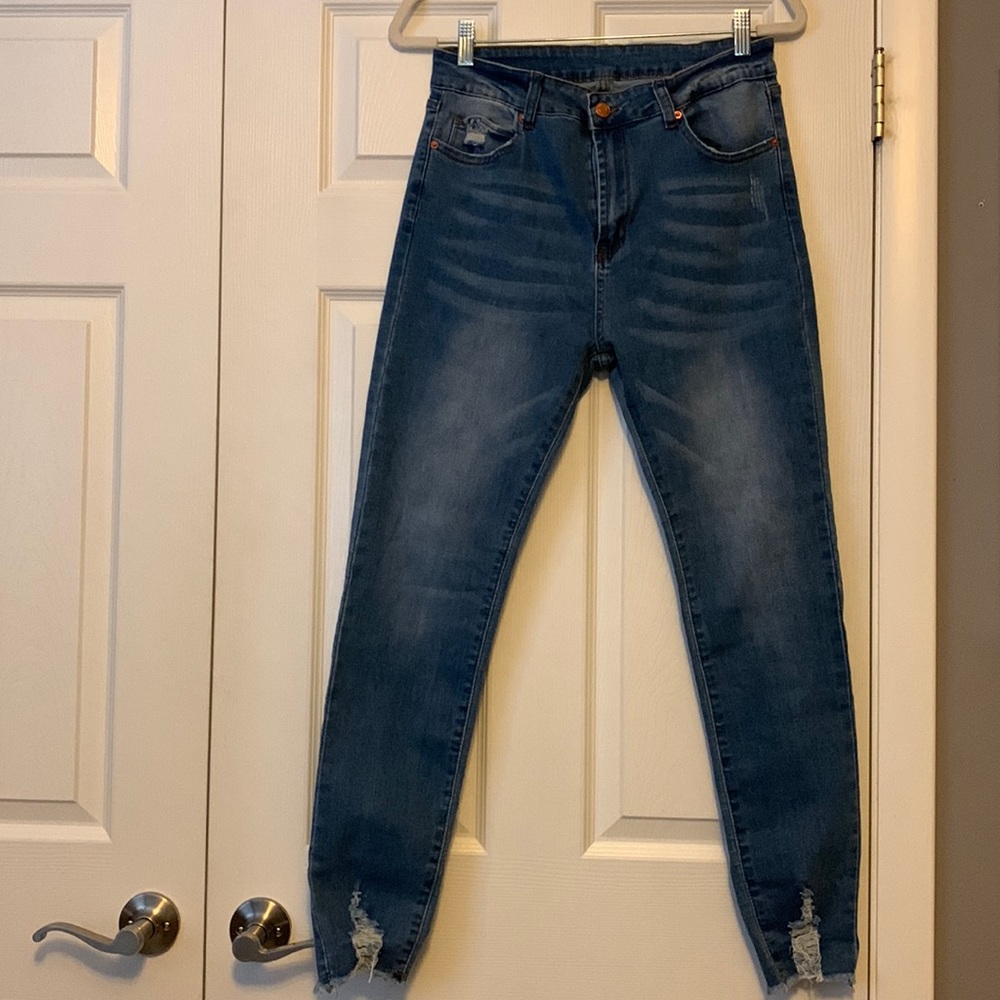 High Stretch Raw Hem Ripped Skinny Jeans